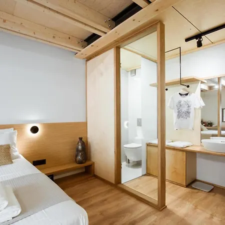 Thallos The Boutique