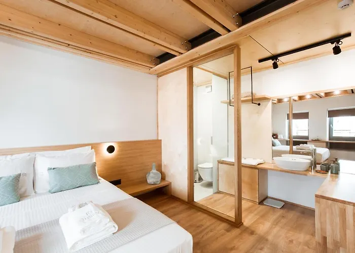 Thallos The Boutique