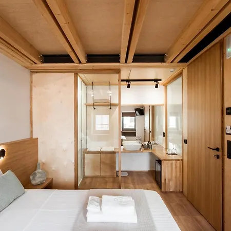 Thallos The Boutique * 하니아